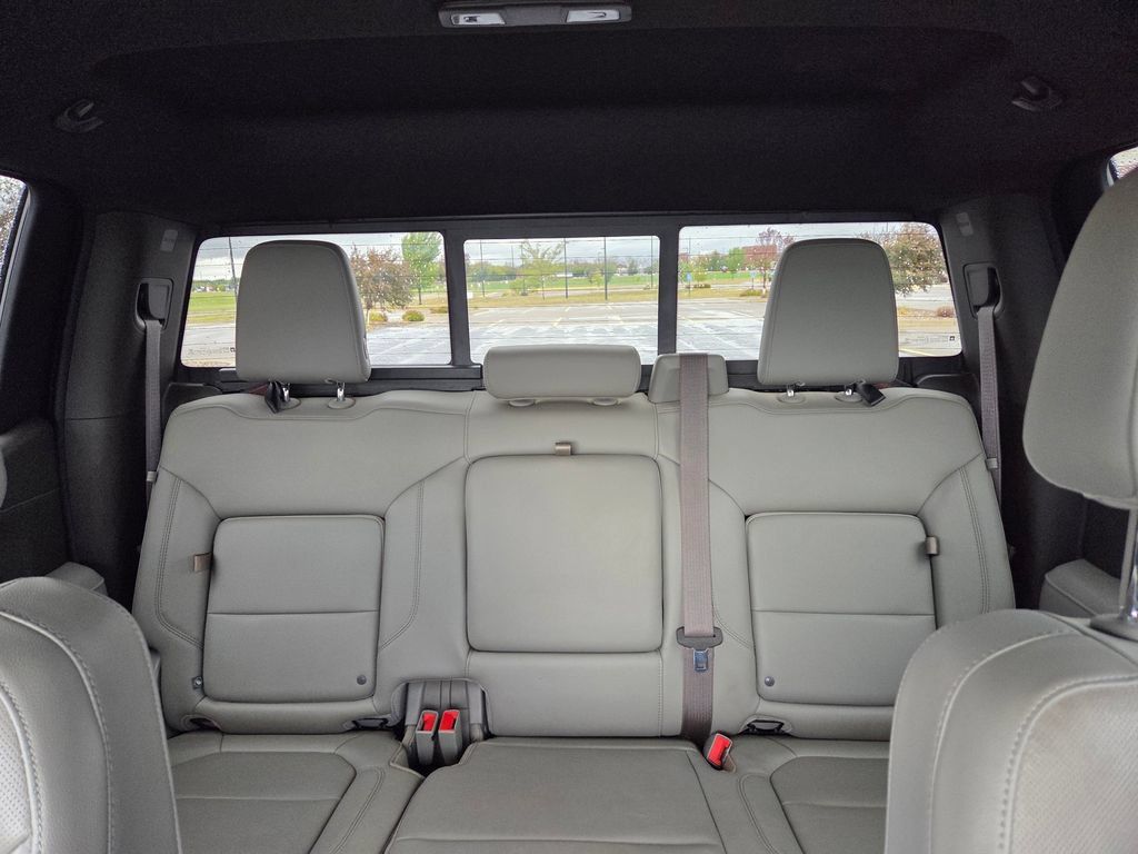 Used 2020 Chevrolet Silverado 1500 LTZ AWD/4WD image 27