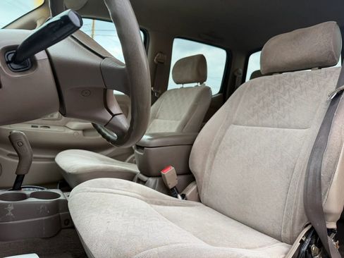 Used 2004 Toyota Tacoma PreRunner image 10