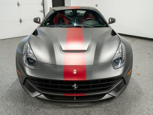 Used 2014 Ferrari F12 Berlinetta RWD image 4