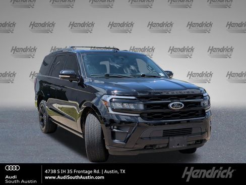 Used 2023 Ford Expedition Limited AWD/4WD image 1