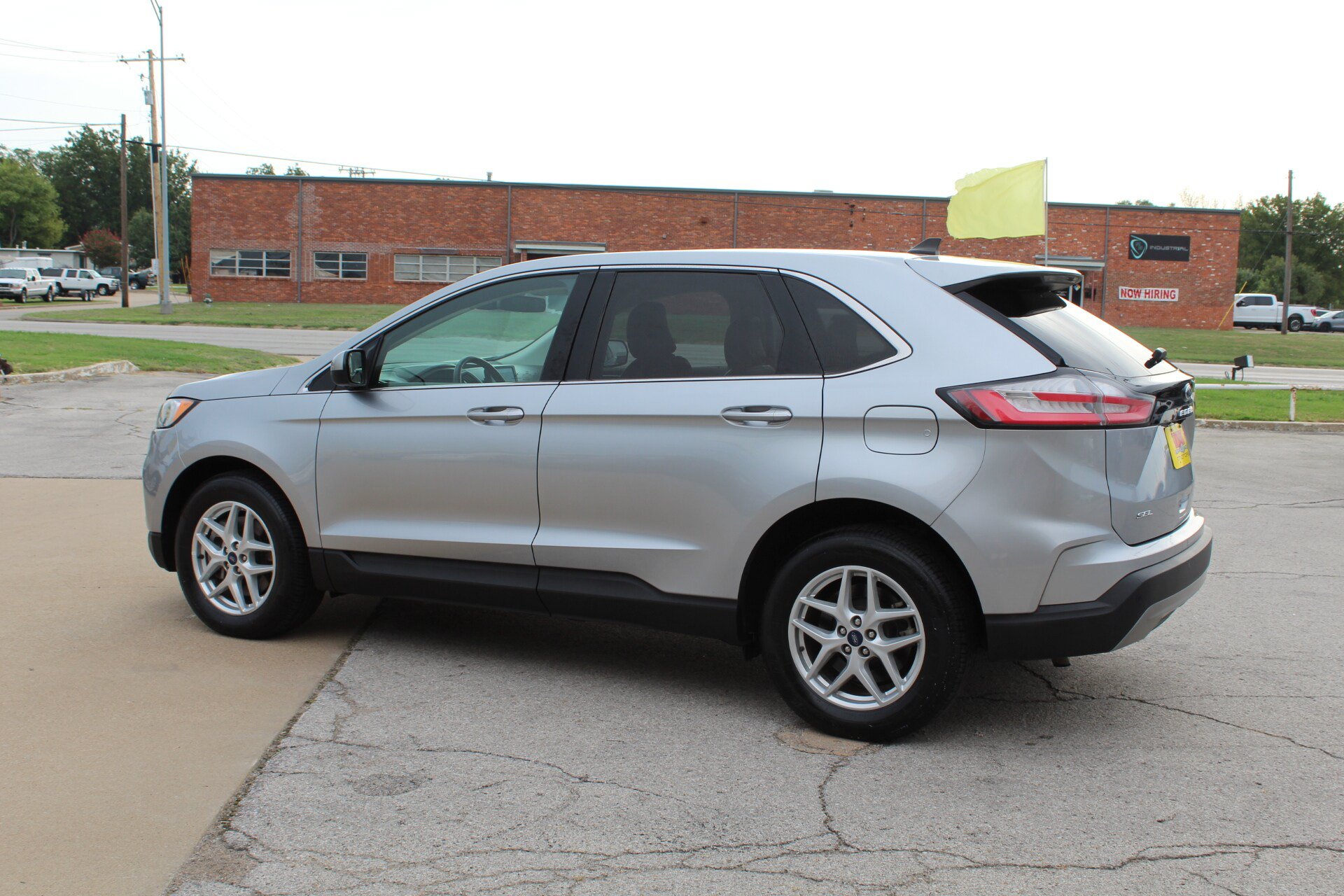 Used 2022 Ford Edge SEL AWD/4WD image 8