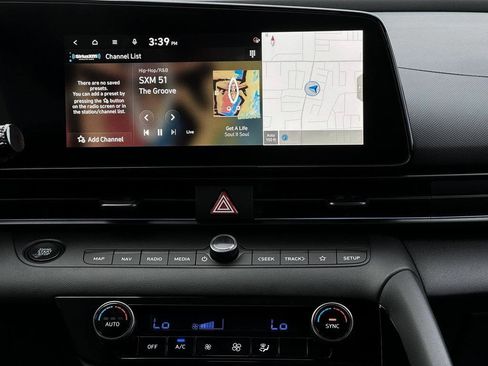 New 2025 Hyundai Elantra SEL image 21