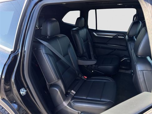 Used 2024 GMC Acadia Elevation image 26