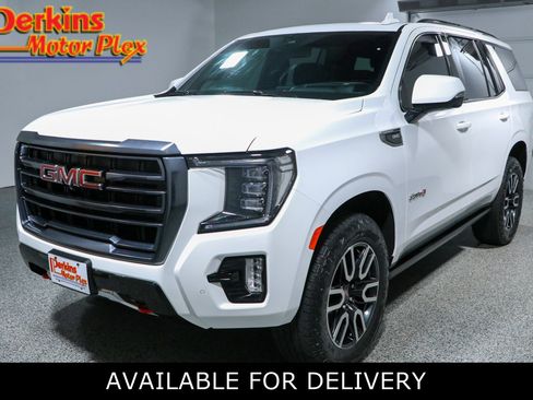Used 2023 GMC Yukon AT4 w/ Technology Package AWD/4WD image 1