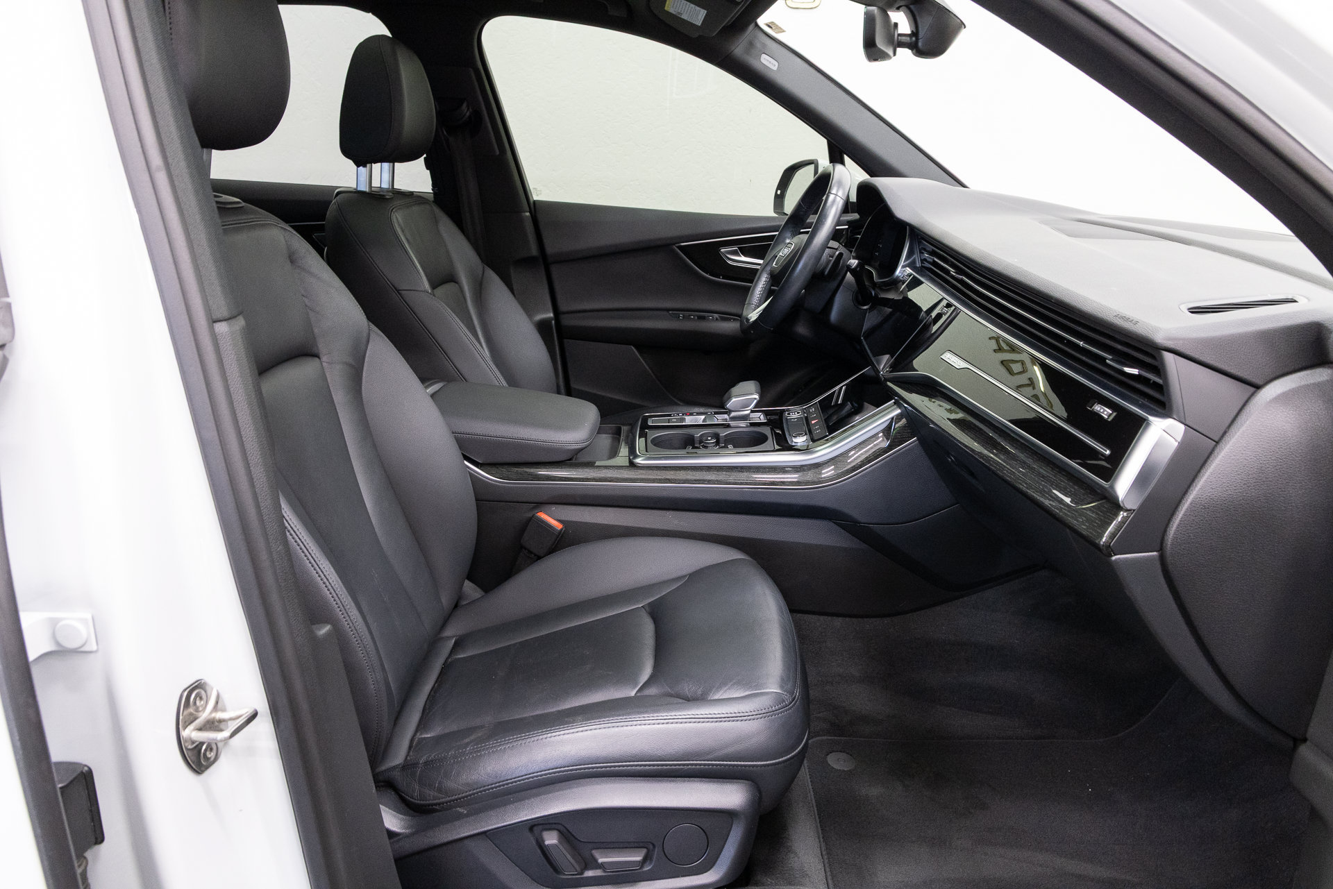 Used 2021 Audi Q7 3.0T Premium AWD/4WD image 14