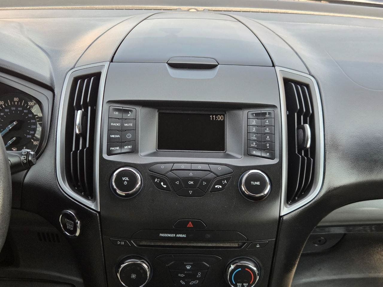 Used 2016 Ford Edge SE FWD image 24