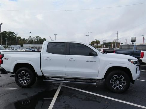 Used 2024 Chevrolet Colorado Z71 w/ Z71 Convenience Package 2 image 2