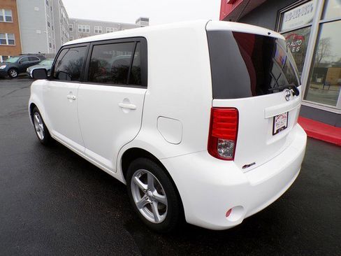 Used 2011 Scion xB image 7