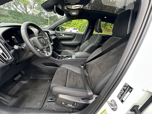 Used 2023 Volvo C40 P8 Recharge Ultimate w/ Protection Package Premier AWD/4WD image 16