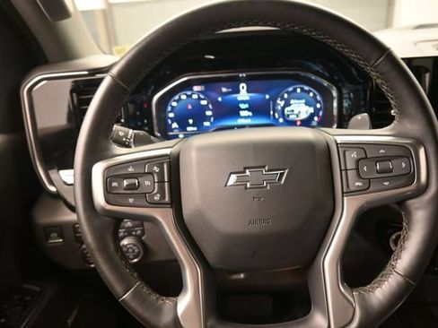 Used 2024 Chevrolet Silverado 1500 LT Trail Boss w/ Convenience Package II AWD/4WD image 8