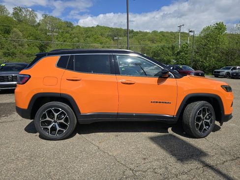 New 2026 Jeep Compass Limited w/ Sun, Sound & Navigation Group AWD/4WD image 17