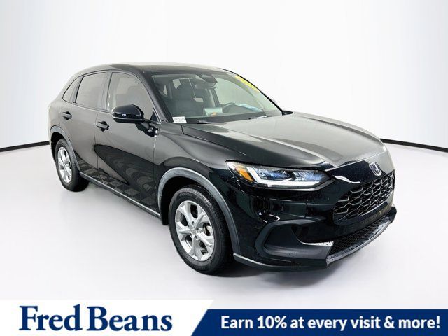 Used 2023 Honda HR-V LX image 1