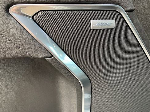 New 2026 GMC Sierra 1500 SLT w/ SLT Convenience Package image 18