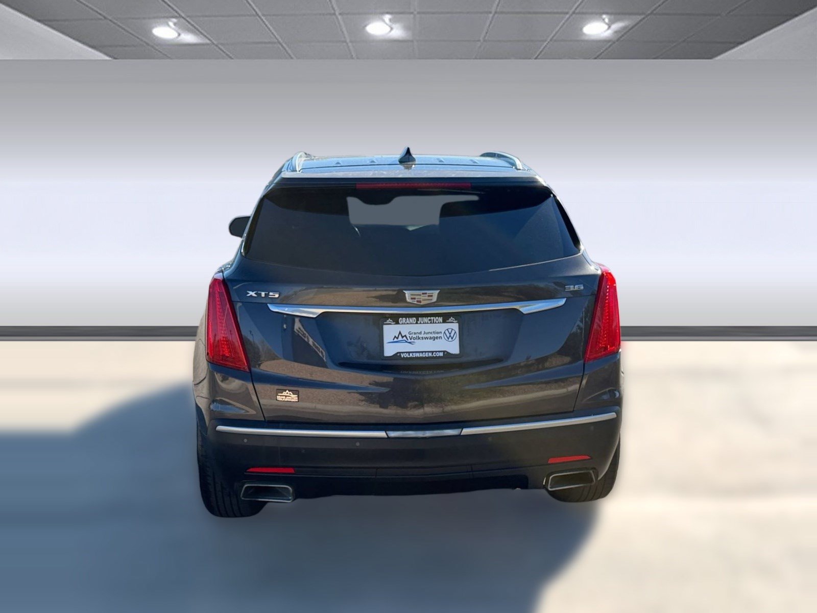 Used 2017 Cadillac XT5 Luxury FWD image 10