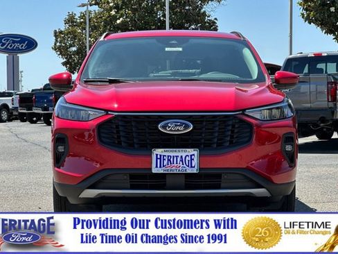 New 2025 Ford Escape SE image 9