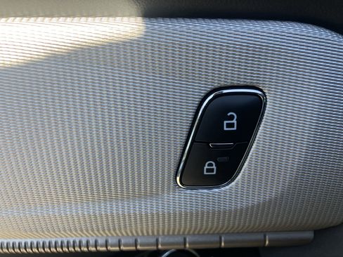 Certified 2025 Ford Explorer Active image 20