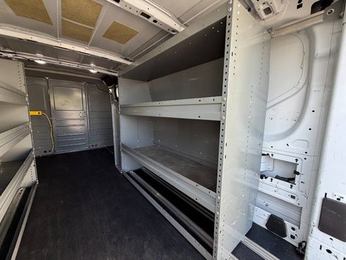 Used 2019 Ford Transit 150 148 Low Roof RWD image 31