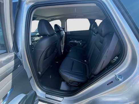 New 2026 Hyundai Tucson Limited FWD image 18
