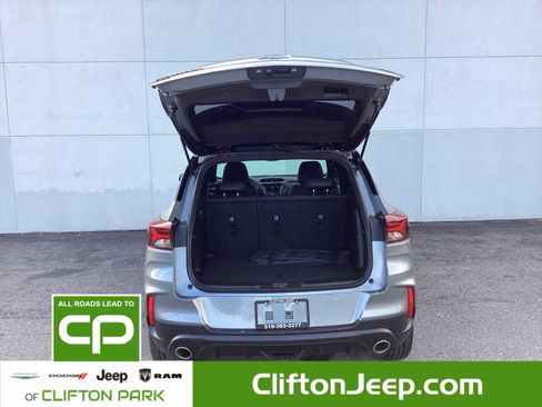 Used 2023 Chevrolet TrailBlazer RS image 6