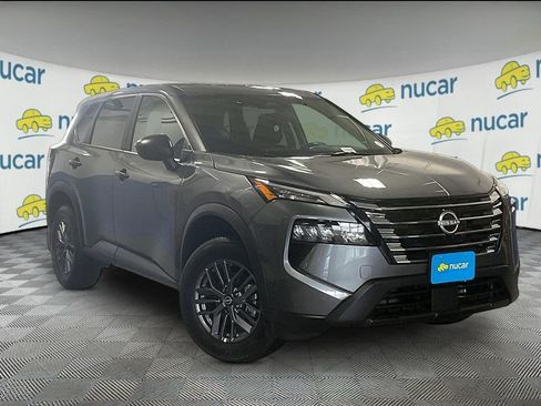 Used 2026 Nissan Rogue S AWD/4WD image 1