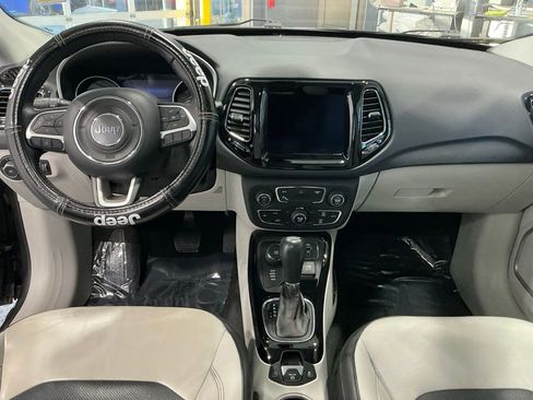 Used 2018 Jeep Compass Limited w/ Navigation Group image 14