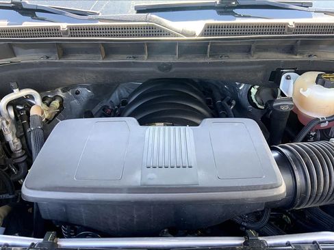 Used 2024 GMC Yukon AT4 w/ AT4 Premium Plus Package AWD/4WD image 32