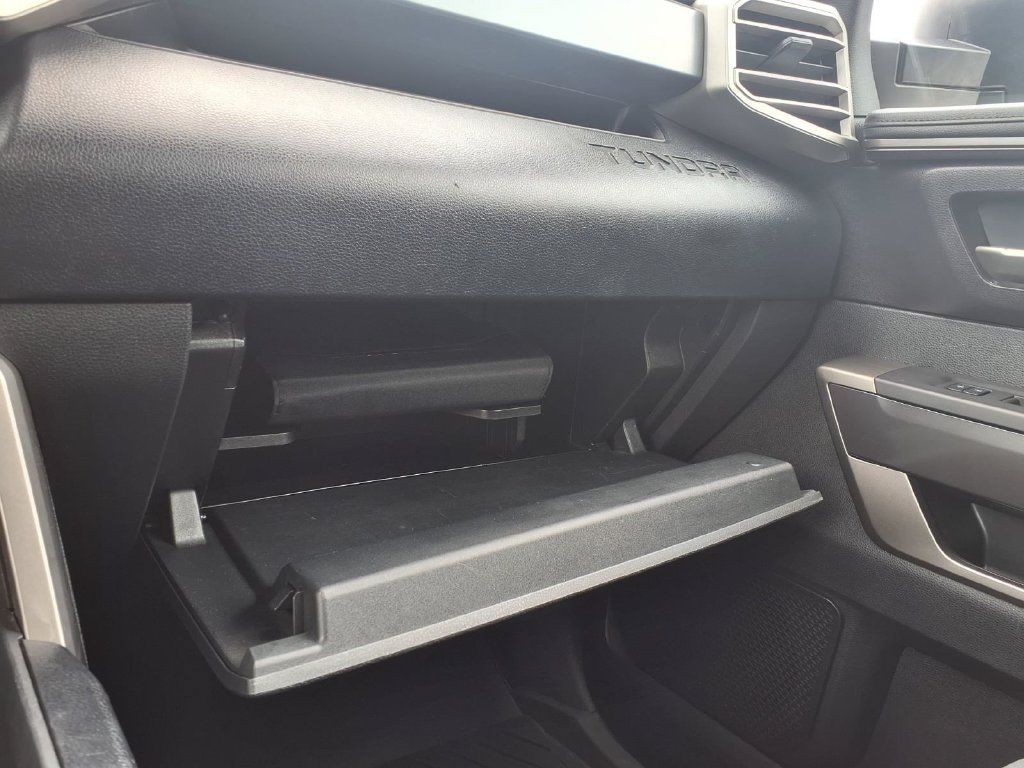 Used 2022 Toyota Tundra SR5 AWD/4WD image 37