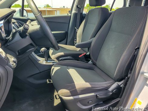 Certified 2018 Chevrolet Trax LS AWD/4WD image 10