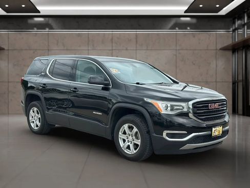 Used 2017 GMC Acadia SLE w/ LPO, Floor Liner Package image 25