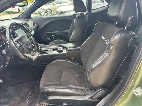 Used 2018 Dodge Challenger SRT Hellcat image 7