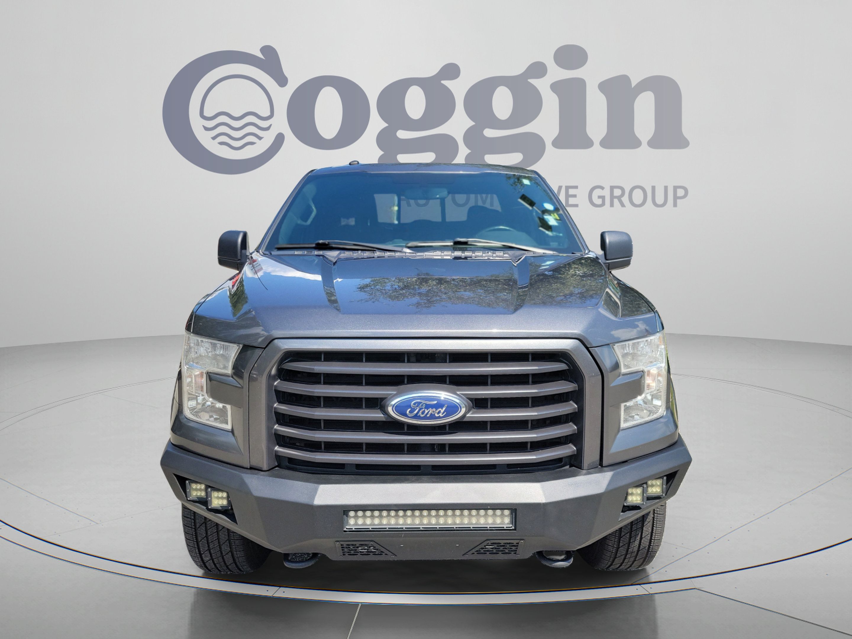 Used 2017 Ford F150 XLT w/ Equipment Group 302A Luxury AWD/4WD image 5