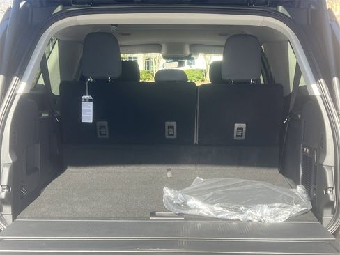 New 2025 Ford Expedition Max Active image 18