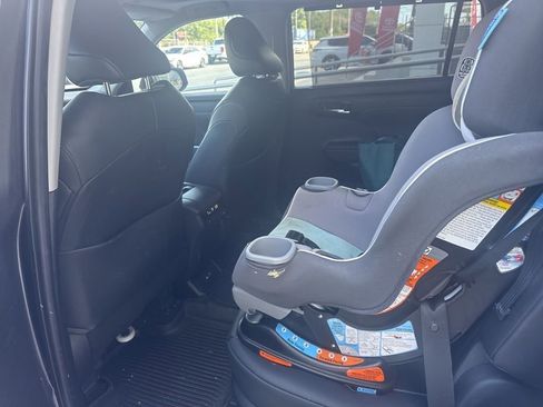 Used 2023 Toyota Highlander XLE image 5