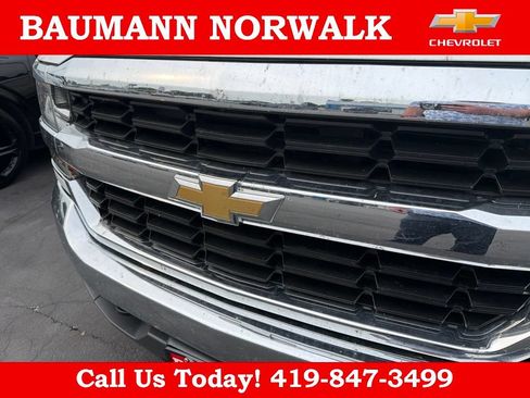 Used 2018 Chevrolet Silverado 1500 LT w/ All Star Edition AWD/4WD image 17