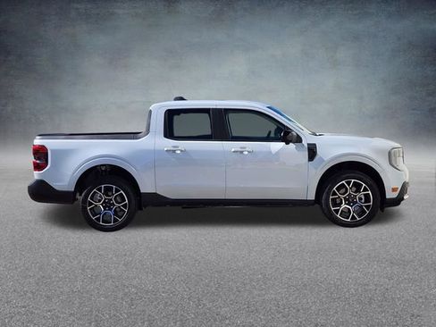 New 2026 Ford Maverick Lariat w/ 4K Tow Package AWD/4WD image 8