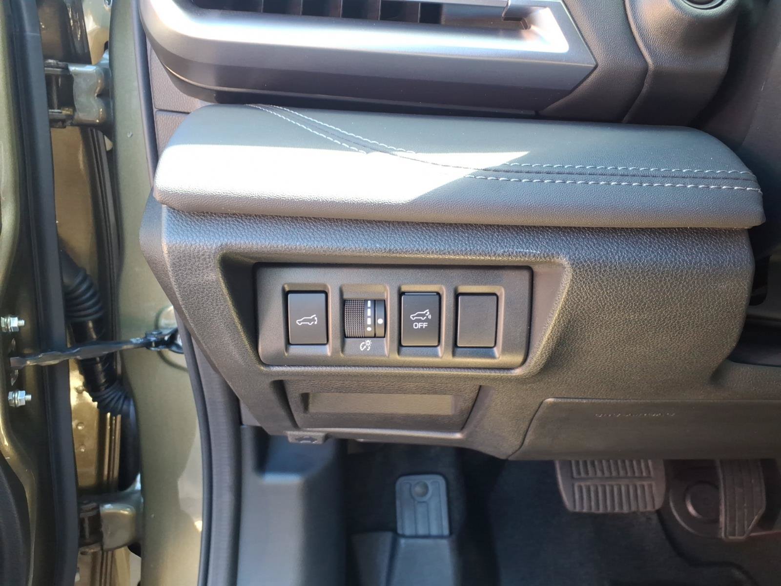 Used 2022 Subaru Outback Limited w/ Popular Package #2 AWD/4WD image 11