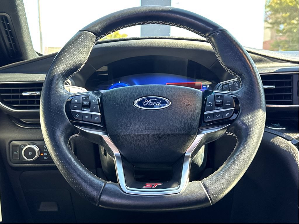 Used 2022 Ford Explorer ST w/ Equipment Group 401A AWD/4WD image 15