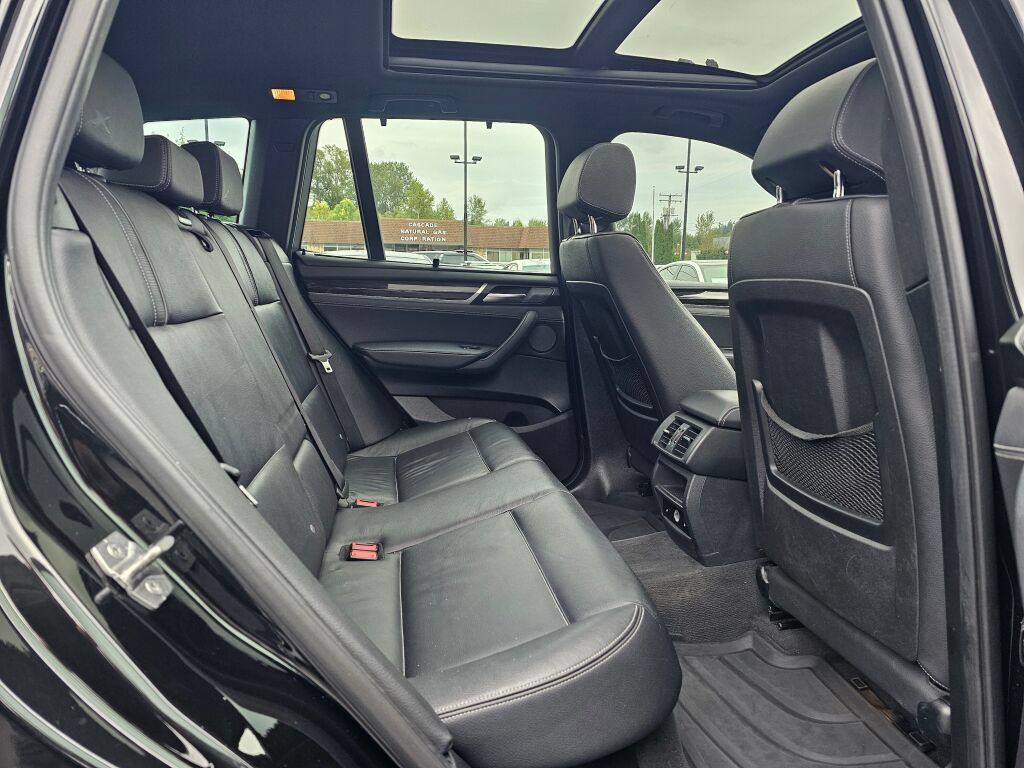 Used 2017 BMW X3 xDrive28i AWD/4WD image 12