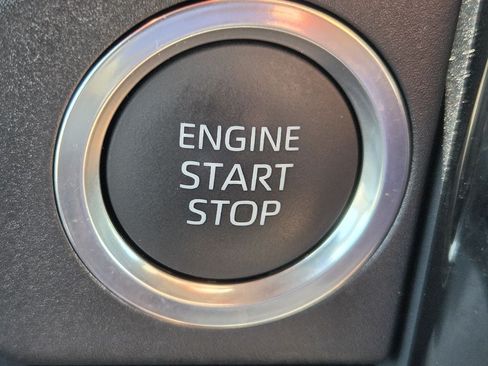 Used 2025 Toyota 4Runner Limited AWD/4WD image 21