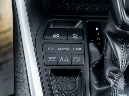 Certified 2024 Toyota RAV4 LE image 27