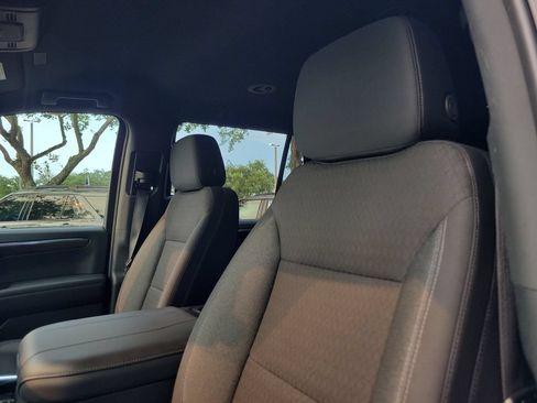 Used 2025 Chevrolet Tahoe LS RWD image 16