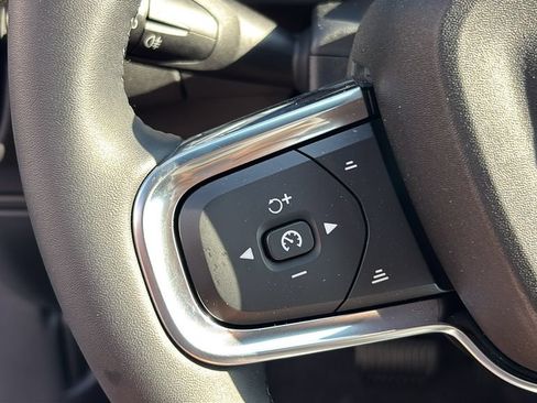 New 2026 Volvo XC40 B5 Ultra AWD/4WD image 16