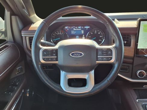 Used 2024 Ford Expedition Max Limited image 17