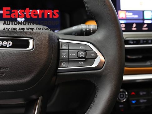 Used 2024 Jeep Compass Limited w/ Elite Group AWD/4WD image 15