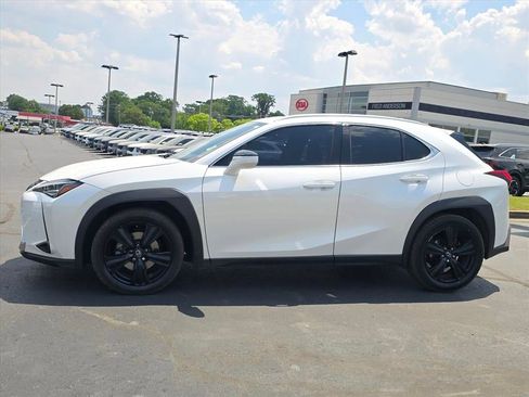 Used 2019 Lexus UX 200 w/ Premium Package FWD image 6