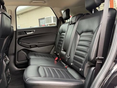 Used 2022 Ford Edge SEL w/ Convenience Package AWD/4WD image 11