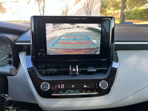 Used 2023 Toyota Corolla LE image 25