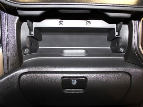 Used 2020 Chevrolet Silverado 1500 LT w/ All-Star Edition image 31