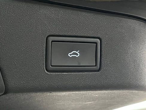 Used 2023 Volkswagen ID.4 Pro S image 38