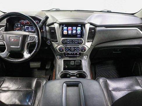 Used 2018 GMC Yukon SLT w/ HD Trailering Package AWD/4WD image 13